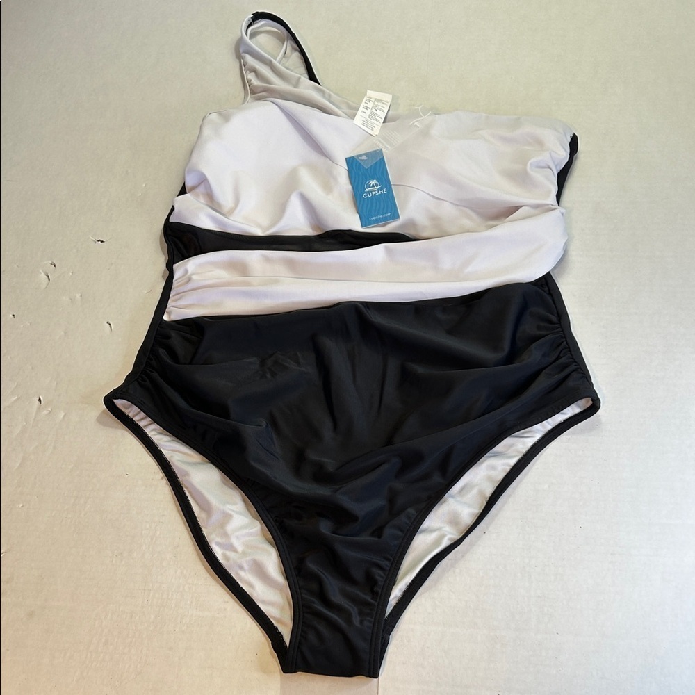 CUPSHE ASYMMETRICAL BLACK WHITE TUMMY CONTOURING ONE PEICE MESH MIDDLE SZ XL